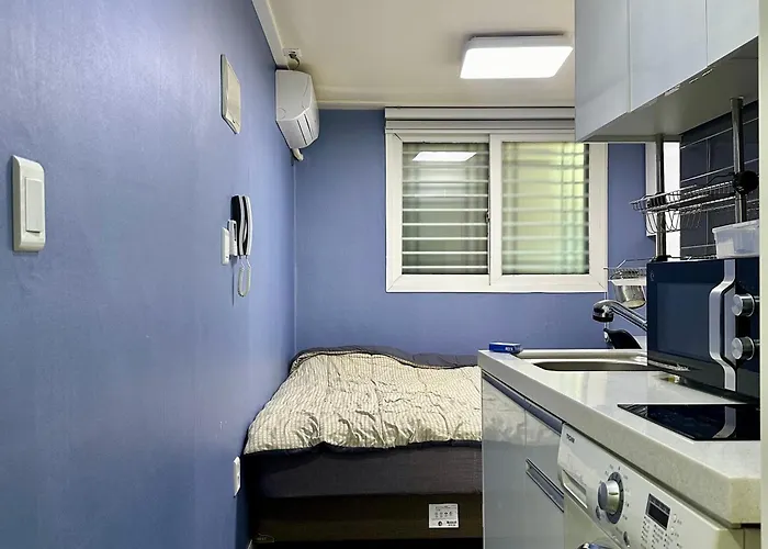 Cozy Studio Near Sadang Station
