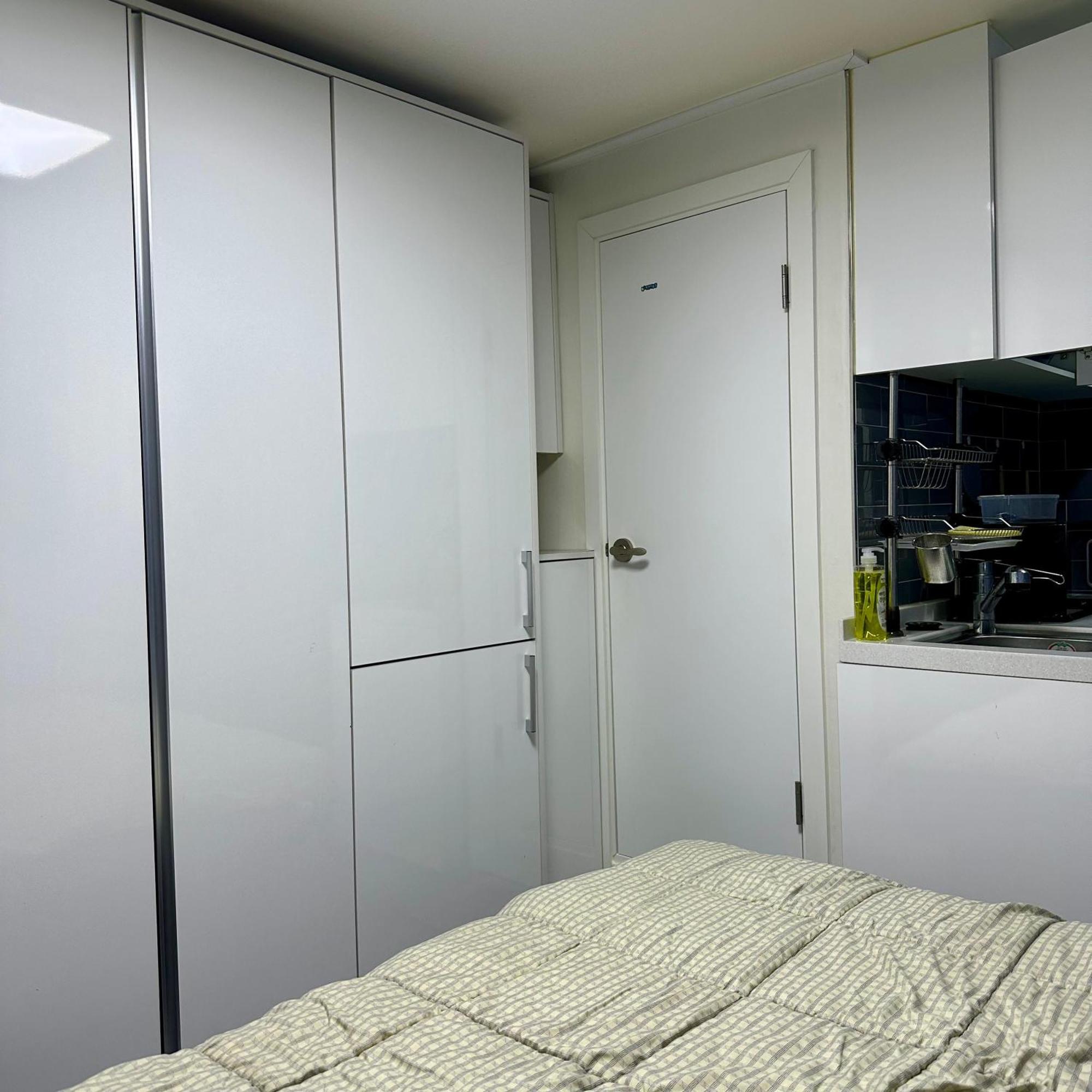 Cozy Near Sadang Station * 서울특별시