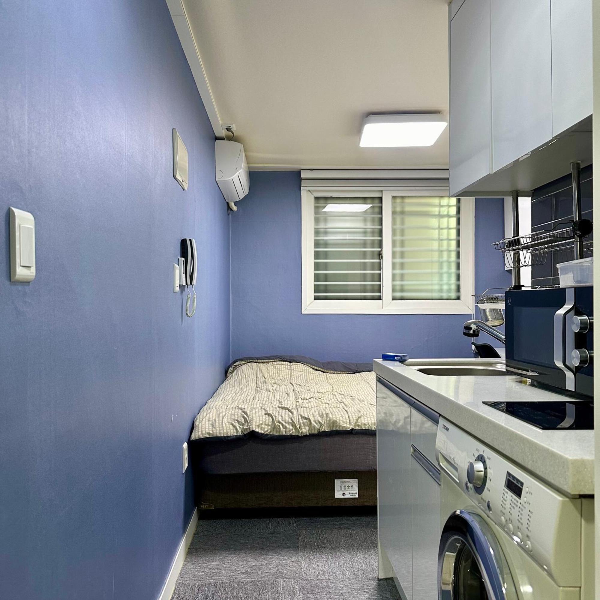 Cozy Near Sadang Station 아파트 *