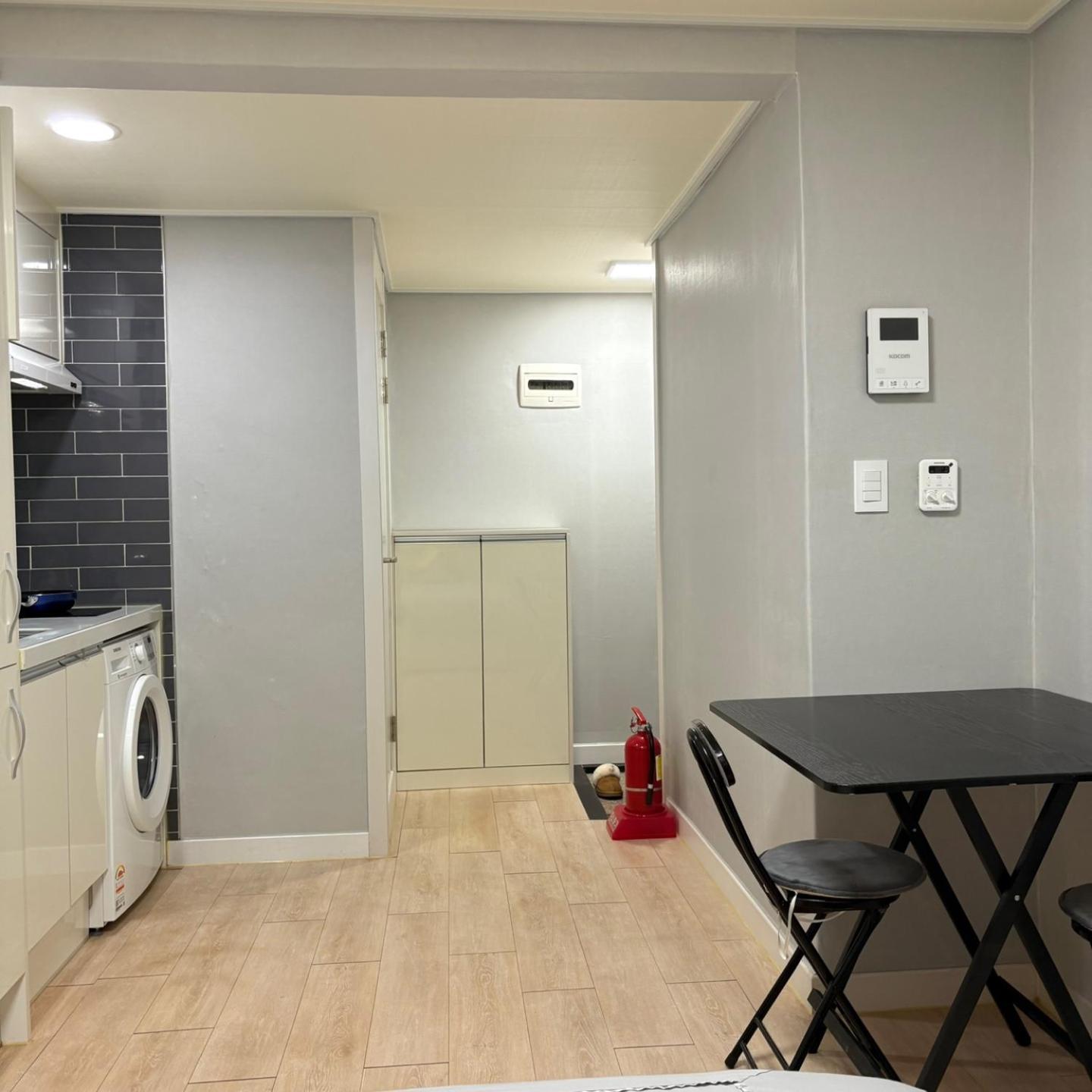 Cozy Near Sadang Station